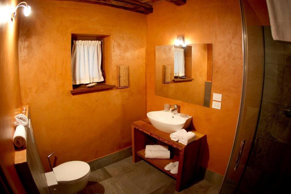 Le Petit Relais Otel Valpelline Oda fotoğraf