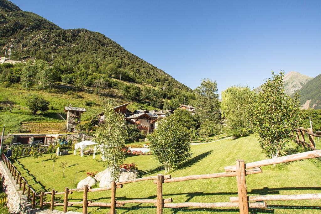 Le Petit Relais Otel Valpelline Dış mekan fotoğraf