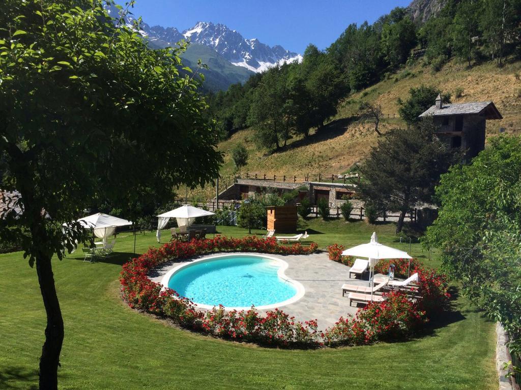 Le Petit Relais Otel Valpelline Dış mekan fotoğraf
